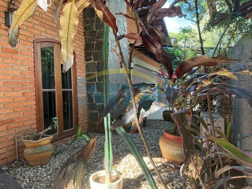 Casa com 5 quartos para alugar, 400m2 em Campinas - SP - imagem 5 Foto 5 de Casa com 5 quartos para alugar, 400m2 em Campinas - SP