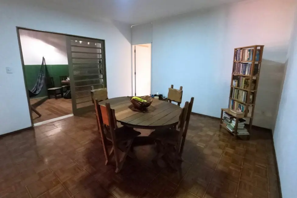 Foto 2 de Casa com 3 quartos para alugar, 303m2 em Taquaral, Campinas - SP