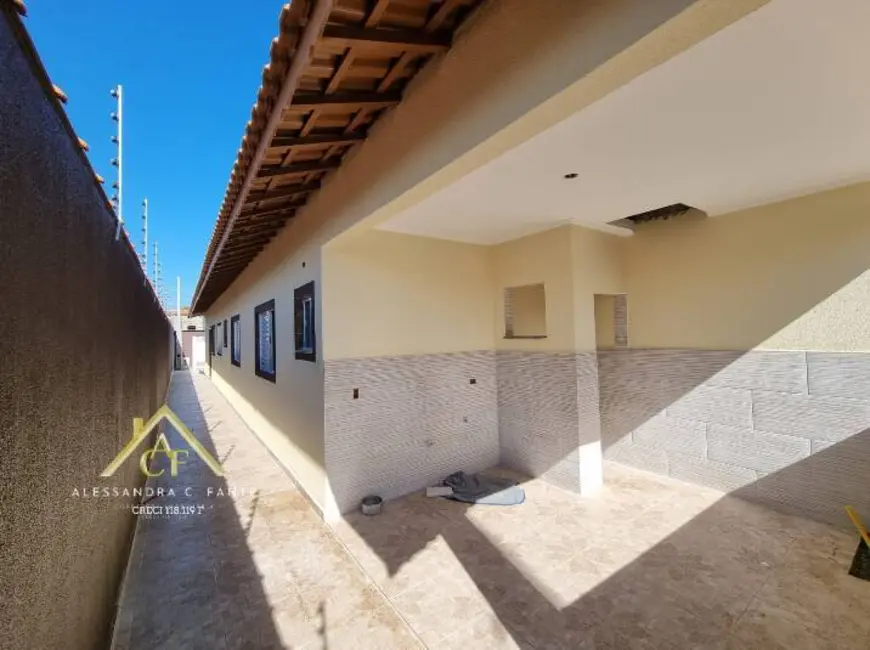 Foto 3 de Casa com 3 quartos à venda, 150m2 em Mongagua - SP