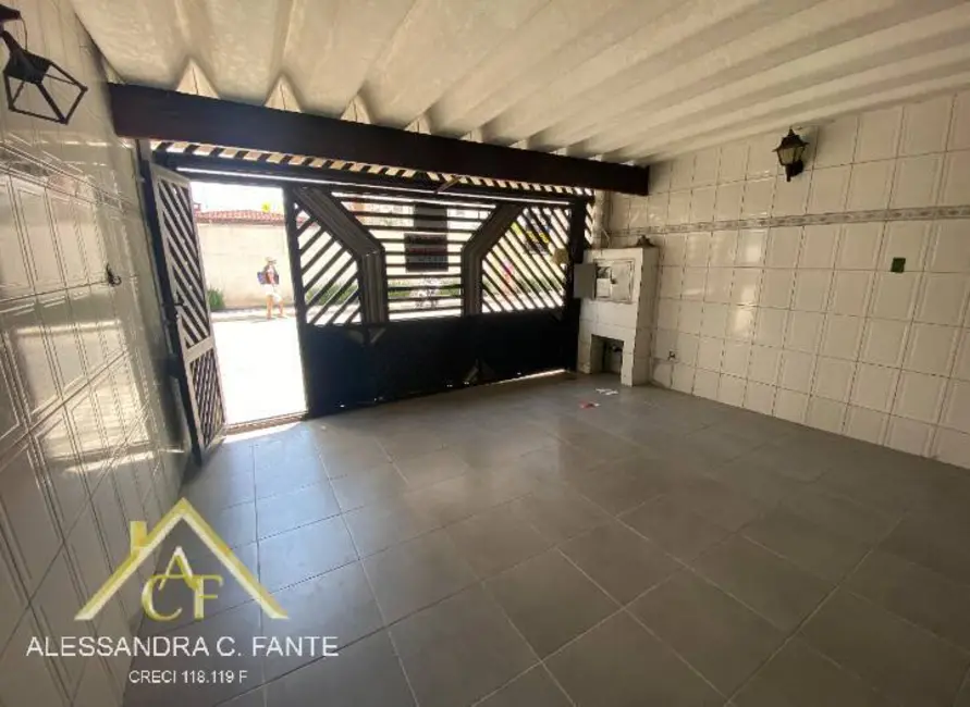 Foto 2 de Sobrado com 2 quartos à venda, 89m2 em Ocian, Praia Grande - SP
