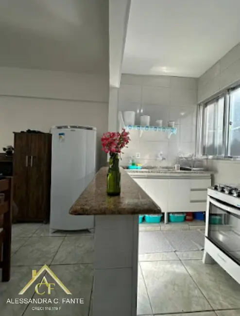 Foto 2 de Kitnet com 1 quarto à venda, 33m2 em Mirim, Praia Grande - SP