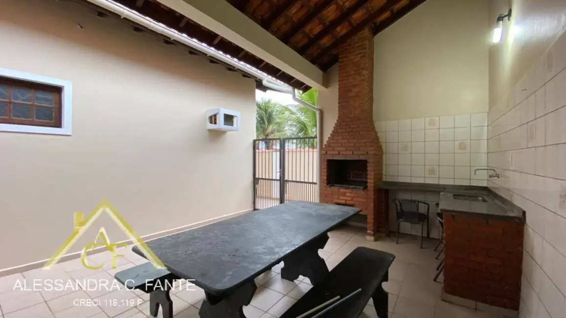 Sobrado com 4 quartos à venda, 253m2 em Itanhaem - SP - imagem 6 Foto 6 de Sobrado com 4 quartos à venda, 253m2 em Itanhaem - SP