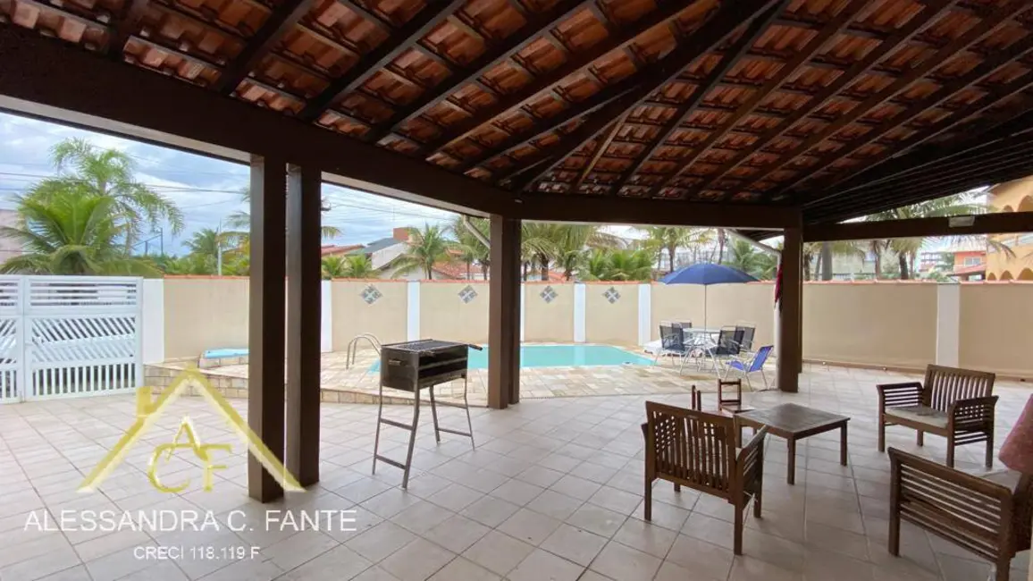 Sobrado com 4 quartos à venda, 253m2 em Itanhaem - SP - imagem 4 Foto 4 de Sobrado com 4 quartos à venda, 253m2 em Itanhaem - SP