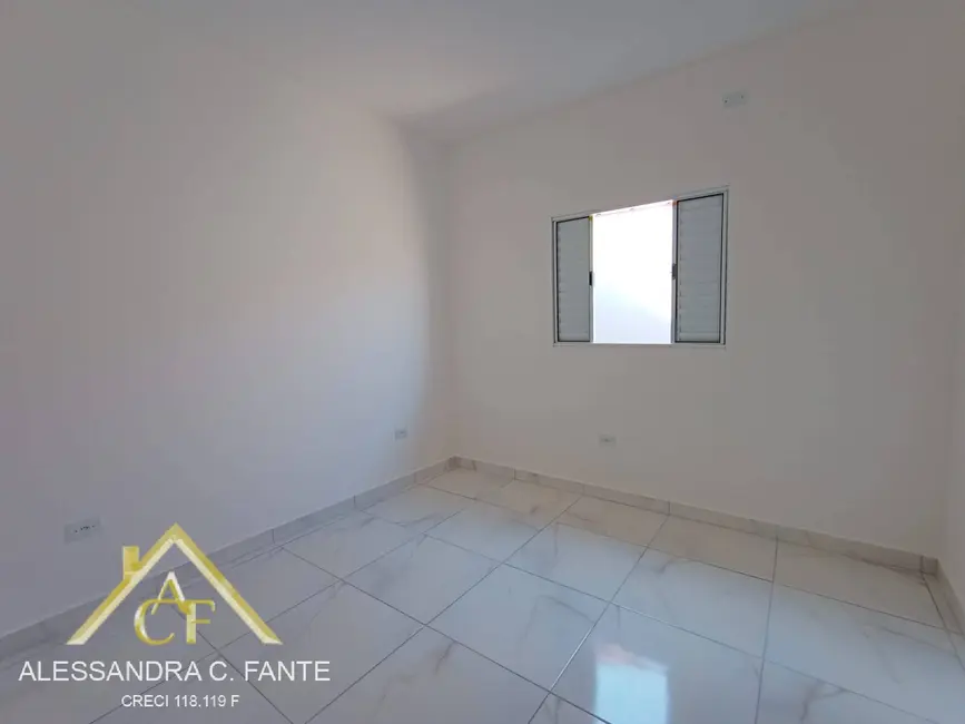 Foto 9 de Casa com 2 quartos à venda, 82m2 em Itanhaem - SP