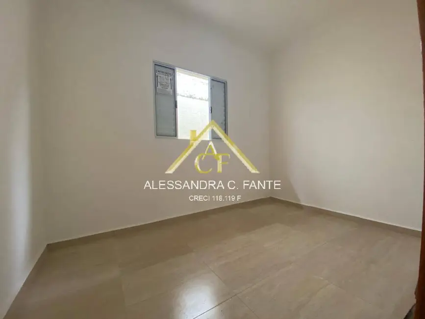 Foto 8 de Casa com 2 quartos à venda, 135m2 em Mongagua - SP