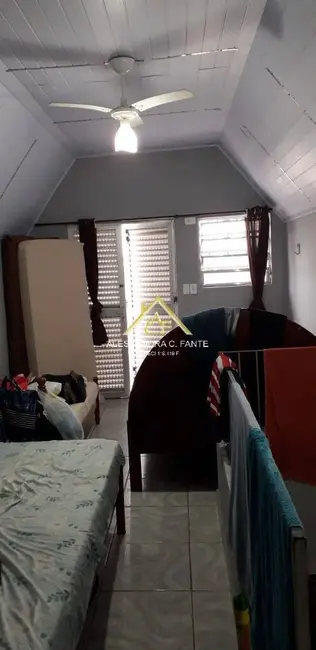 Foto 3 de Sobrado com 1 quarto à venda, 55m2 em Mongagua - SP