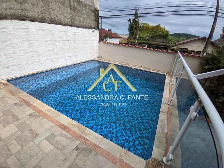 Foto 1 de Casa com 3 quartos à venda, 395m2 em Itanhaem - SP