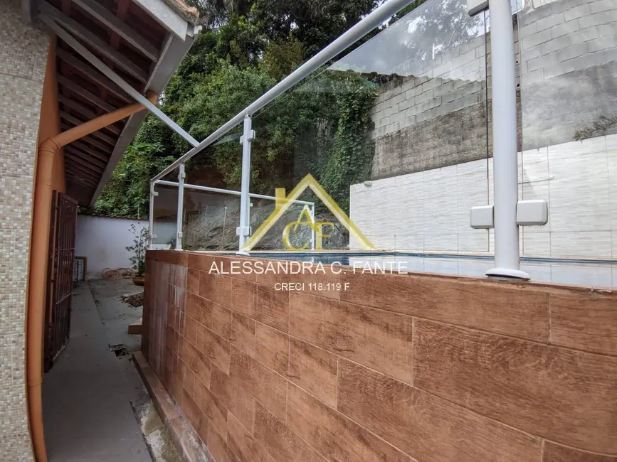 Casa com 3 quartos à venda, 395m2 em Itanhaem - SP - imagem 8 Foto 8 de Casa com 3 quartos à venda, 395m2 em Itanhaem - SP