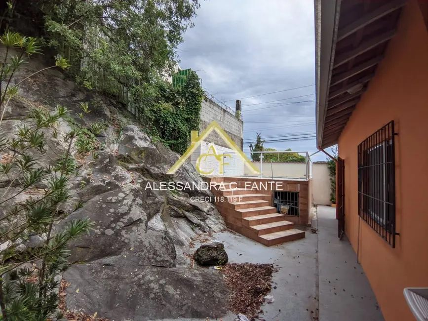Casa com 3 quartos à venda, 395m2 em Itanhaem - SP - imagem 6 Foto 6 de Casa com 3 quartos à venda, 395m2 em Itanhaem - SP