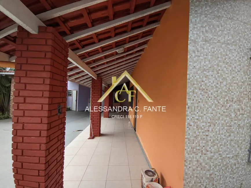 Foto 2 de Casa com 3 quartos à venda, 395m2 em Itanhaem - SP