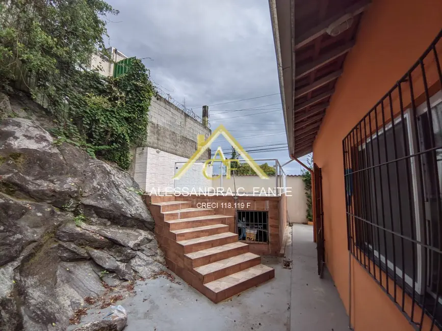 Casa com 3 quartos à venda, 395m2 em Itanhaem - SP - imagem 3 Foto 3 de Casa com 3 quartos à venda, 395m2 em Itanhaem - SP
