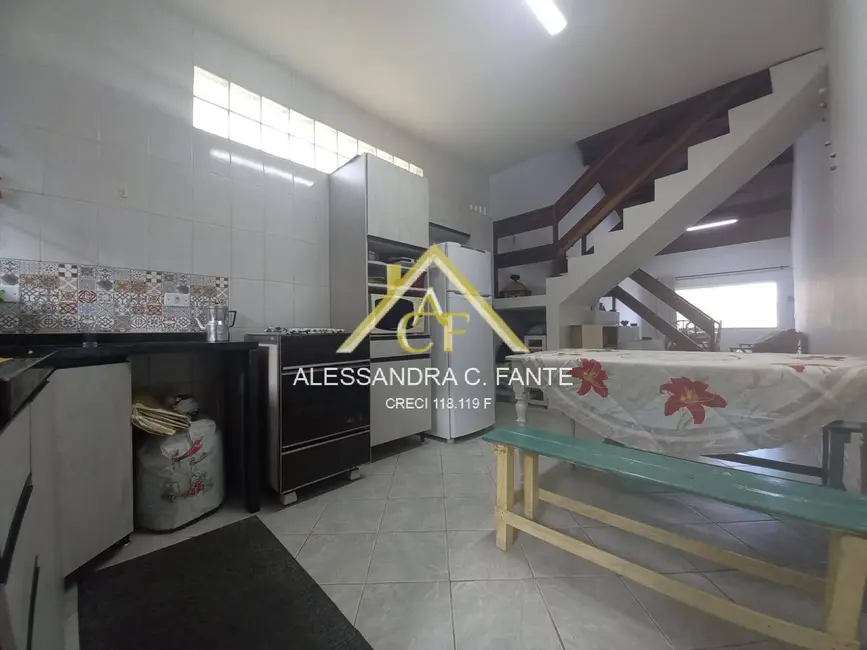 Foto 4 de Casa com 3 quartos à venda, 250m2 em Itanhaem - SP