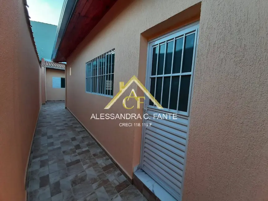 Foto 4 de Casa com 2 quartos à venda, 170m2 em Itanhaem - SP