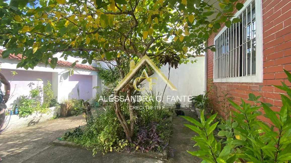 Foto 1 de Casa com 3 quartos à venda, 264m2 em Mongagua - SP