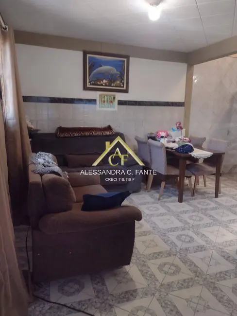 Foto 2 de Sobrado com 3 quartos à venda e para alugar, 138m2 em Mongagua - SP