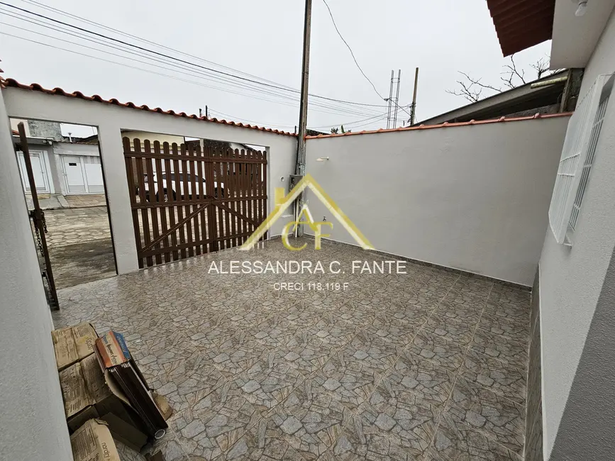 Foto 5 de Casa com 2 quartos à venda, 125m2 em Mongagua - SP