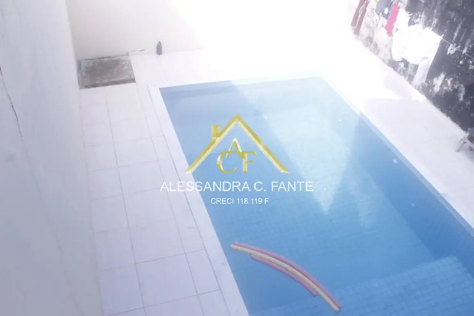 Foto 2 de Sobrado com 5 quartos à venda, 186m2 em Real, Praia Grande - SP