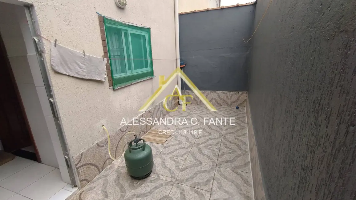 Foto 6 de Sobrado com 2 quartos à venda, 61m2 em Mongagua - SP