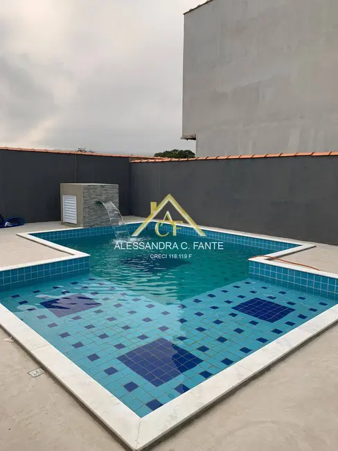 Foto 2 de Sobrado com 2 quartos à venda, 72m2 em Mongagua - SP