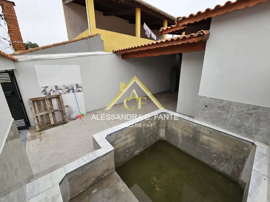 Foto 6 de Casa com 2 quartos à venda, 126m2 em Itanhaem - SP