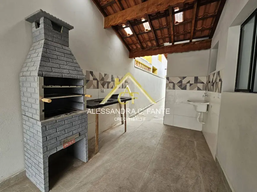 Foto 4 de Casa com 2 quartos à venda, 126m2 em Itanhaem - SP