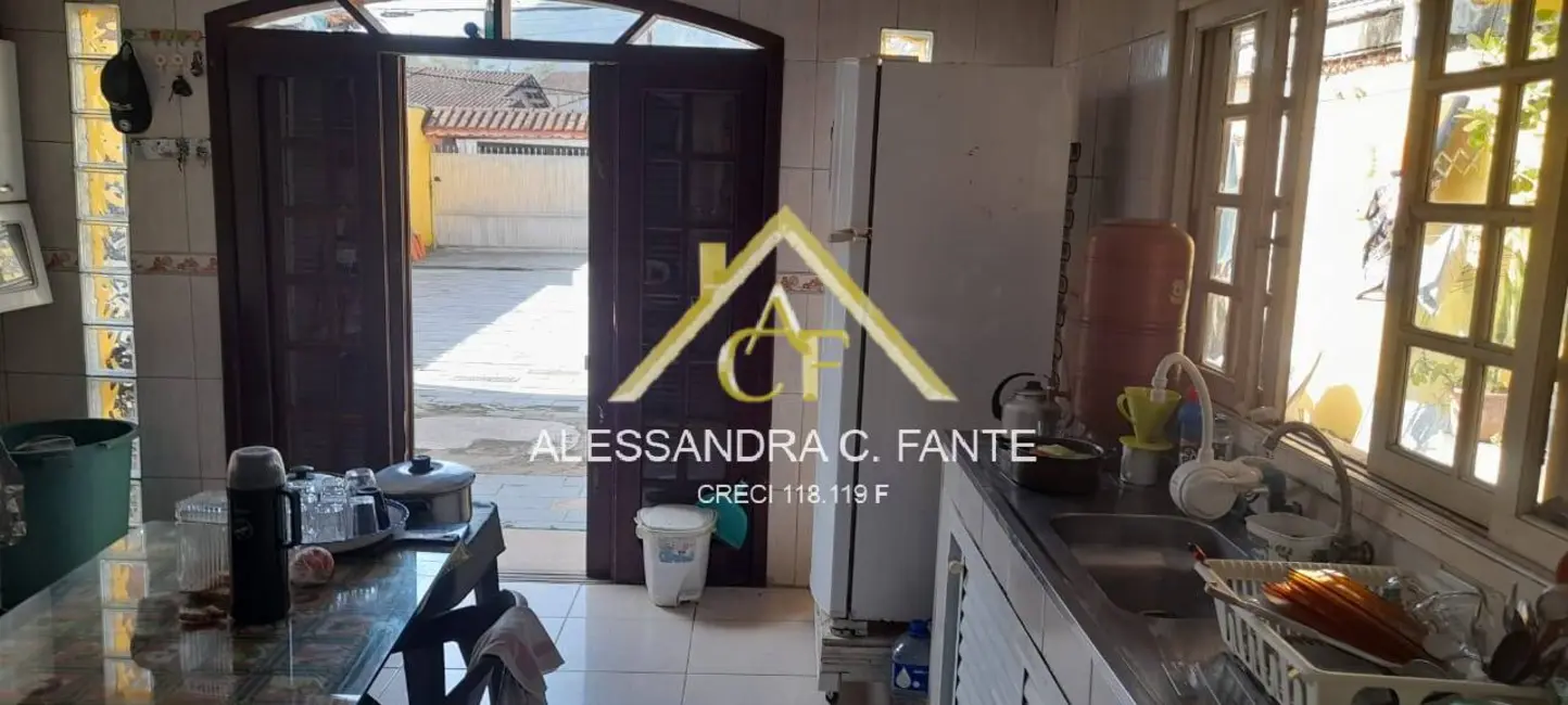 Foto 5 de Casa com 2 quartos à venda, 101m2 em Mongagua - SP