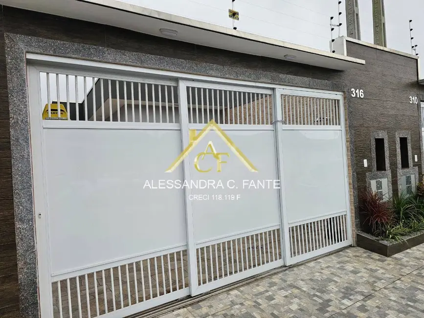 Foto 2 de Casa com 2 quartos à venda, 165m2 em Mongagua - SP