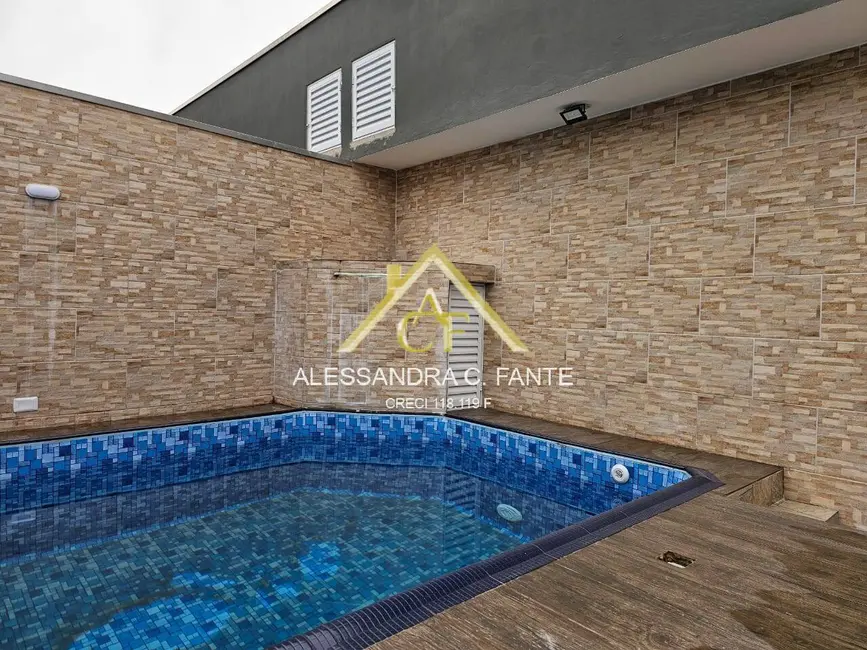 Foto 3 de Casa com 2 quartos à venda, 165m2 em Mongagua - SP