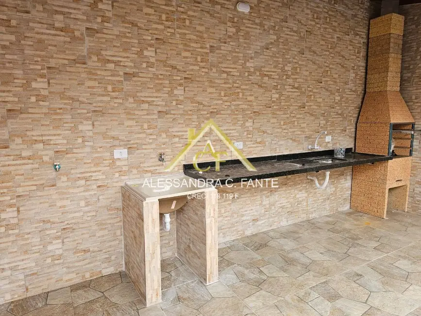 Foto 6 de Casa com 2 quartos à venda, 165m2 em Mongagua - SP