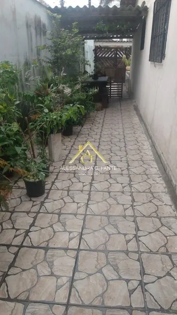 Casa com 2 quartos à venda, 125m2 em Agenor de Campos, Mongagua - SP - imagem 3 Foto 3 de Casa com 2 quartos à venda, 125m2 em Agenor de Campos, Mongagua - SP