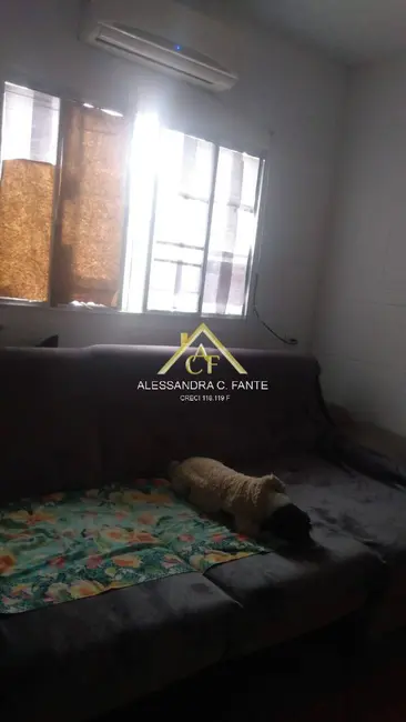 Casa com 2 quartos à venda, 125m2 em Agenor de Campos, Mongagua - SP - imagem 9 Foto 9 de Casa com 2 quartos à venda, 125m2 em Agenor de Campos, Mongagua - SP