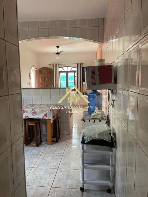 Foto 9 de Casa com 2 quartos à venda, 150m2 em Mongagua - SP