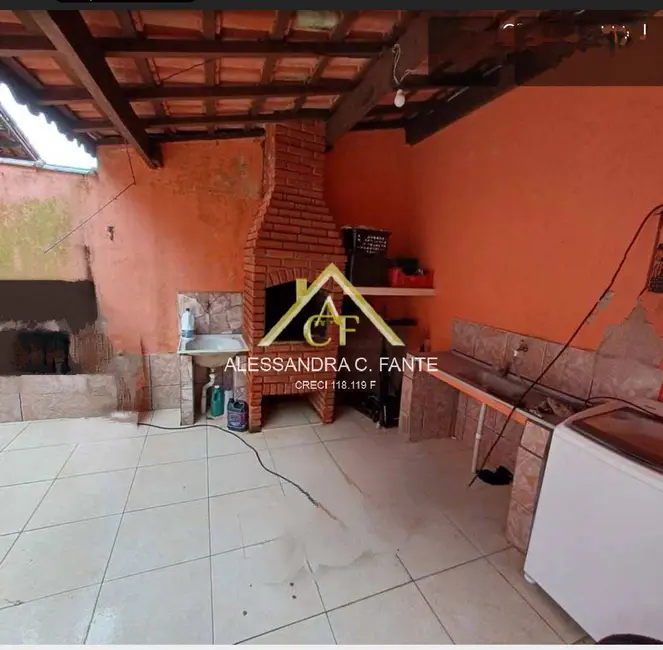 Foto 3 de Casa com 2 quartos à venda, 125m2 em Mongagua - SP