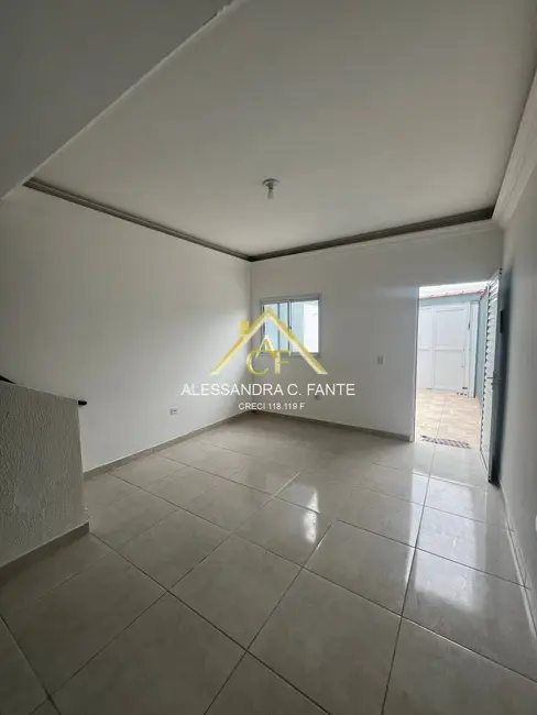 Foto 4 de Sobrado com 2 quartos à venda, 61m2 em Mongagua - SP