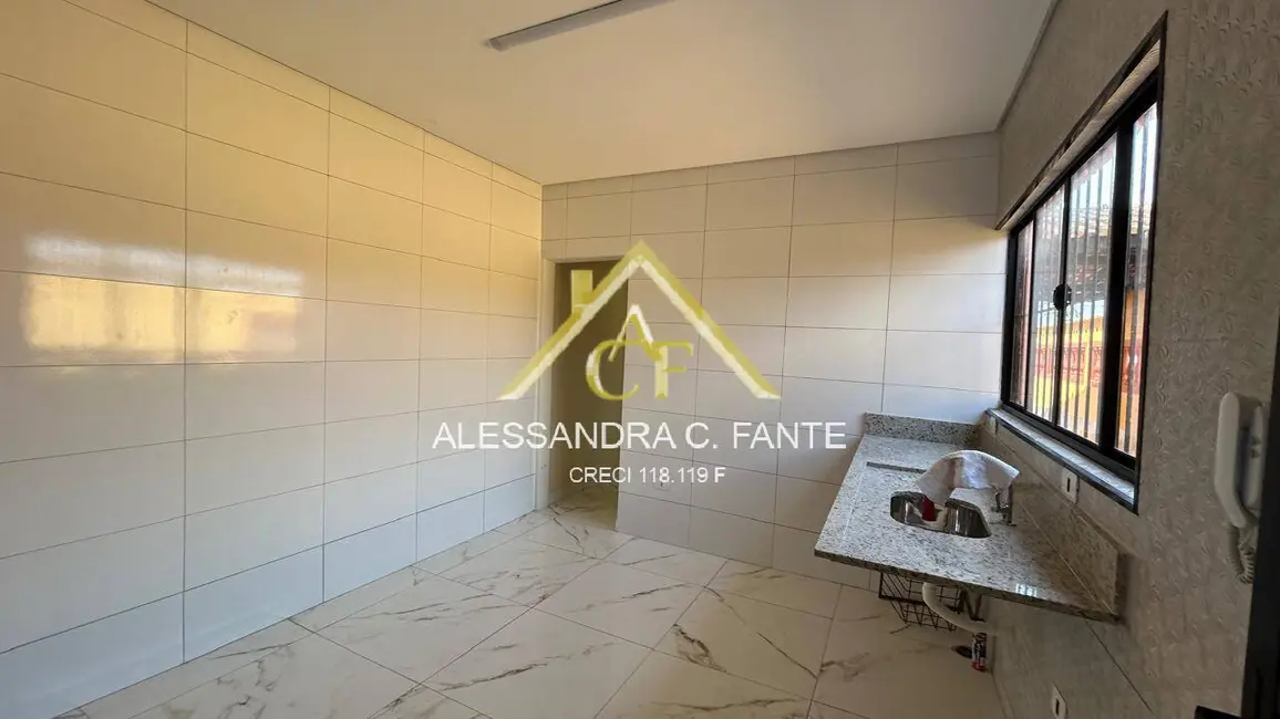 Foto 8 de Casa com 2 quartos à venda, 158m2 em Mongagua - SP