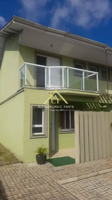 Foto 2 de Casa com 2 quartos à venda, 85m2 em Mongagua - SP