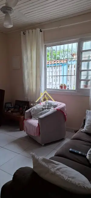 Foto 9 de Casa com 2 quartos à venda, 306m2 em Mongagua - SP