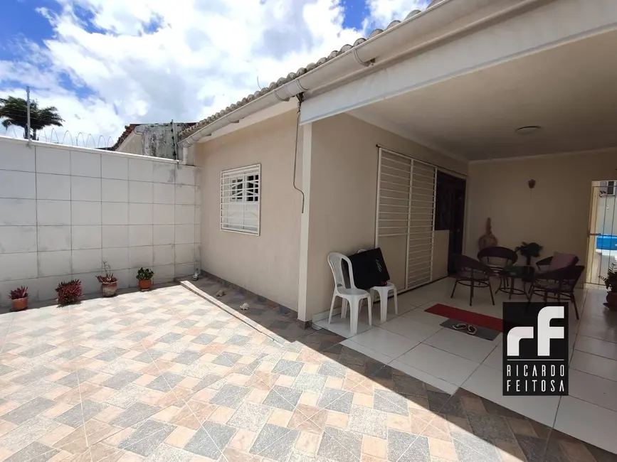 Foto 1 de Casa com 2 quartos à venda e para alugar em Alto do Cruzeiro, Arapiraca - AL