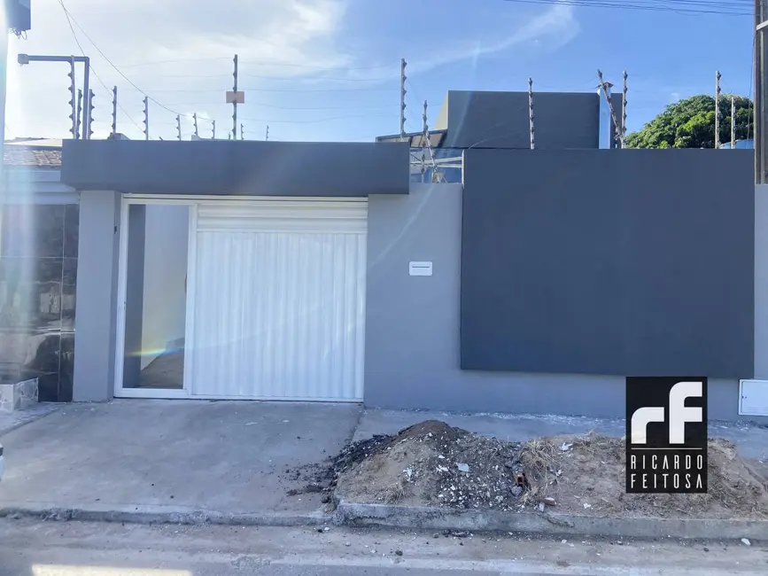 Foto 1 de Casa à venda em Canafístula, Arapiraca - AL