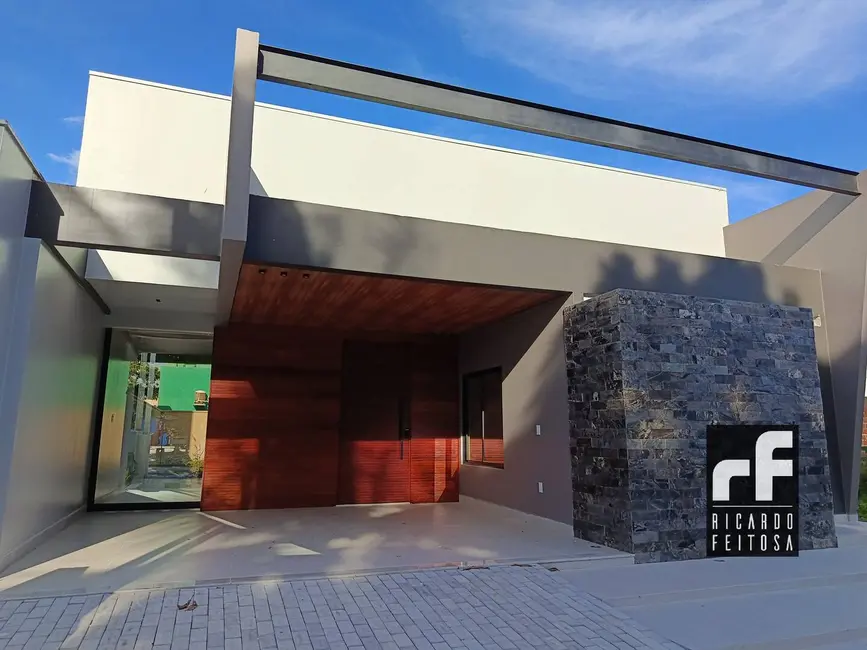 Foto 1 de Casa com 3 quartos à venda, 200m2 em Massaranduba, Arapiraca - AL