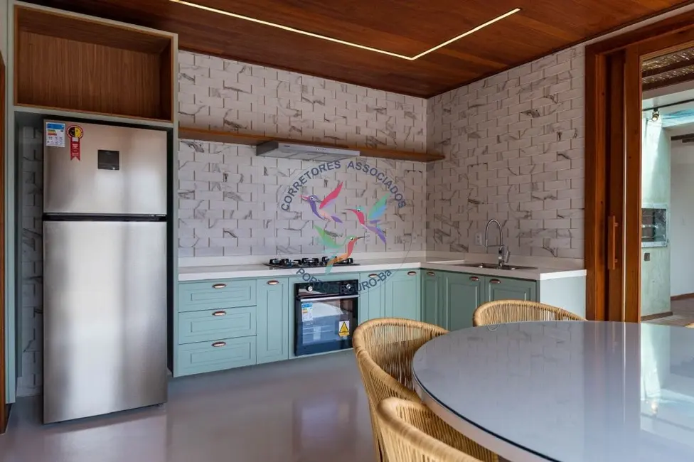 Foto 4 de Casa com 5 quartos à venda, 200m2 em Porto Seguro - BA