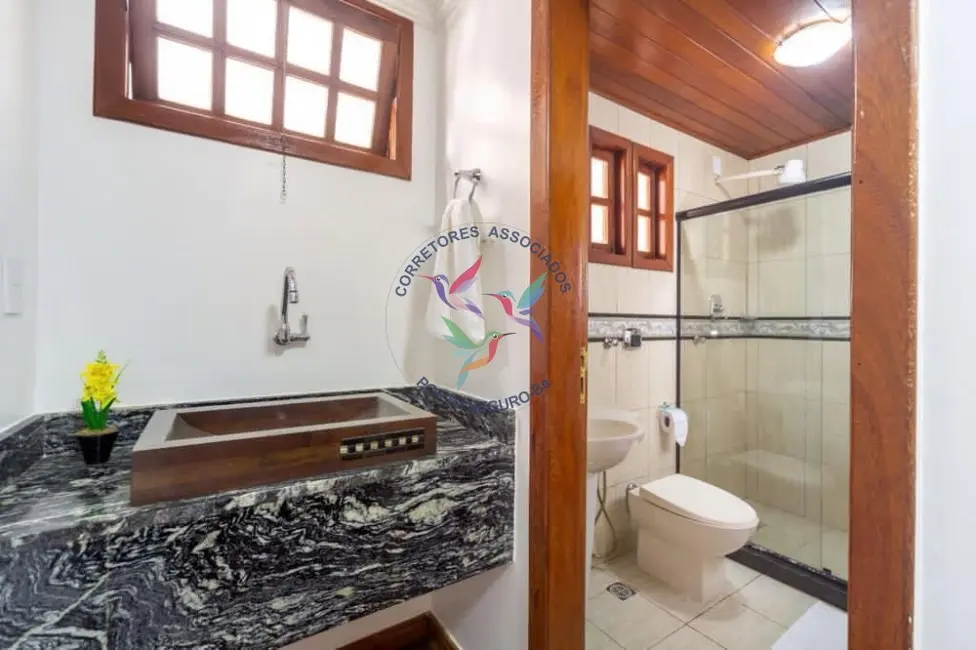Foto 2 de Casa com 8 quartos à venda, 612m2 em Porto Seguro - BA
