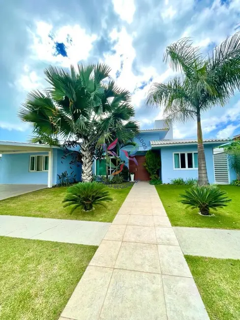 Foto 1 de Casa com 4 quartos à venda, 300m2 em Porto Seguro - BA