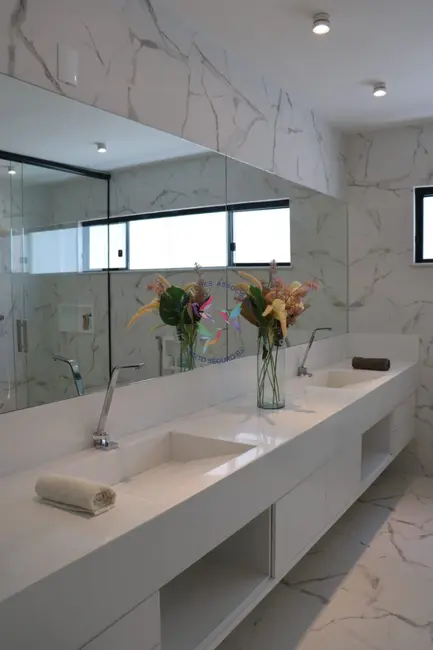 Foto 2 de Casa com 5 quartos à venda, 514m2 em Porto Seguro - BA