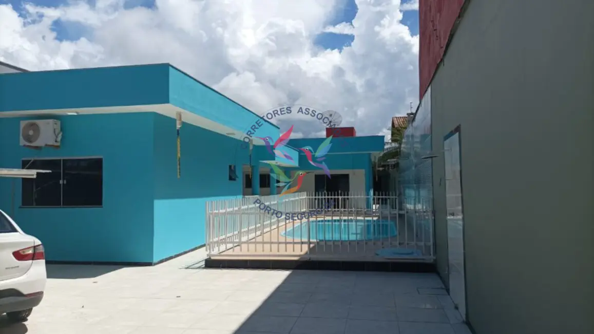 Foto 1 de Casa com 5 quartos para alugar, 200m2 em Porto Seguro - BA
