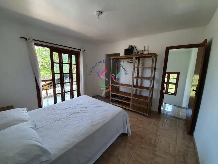 Casa com 4 quartos para alugar, 110m2 em Porto Seguro - BA - imagem 5 Foto 5 de Casa com 4 quartos para alugar, 110m2 em Porto Seguro - BA