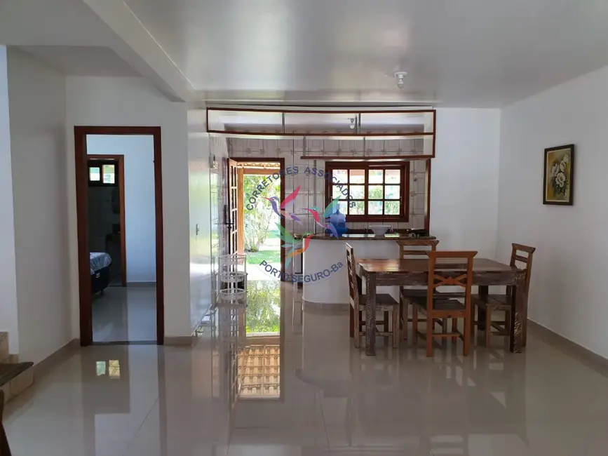 Casa com 4 quartos para alugar, 110m2 em Porto Seguro - BA - imagem 8 Foto 8 de Casa com 4 quartos para alugar, 110m2 em Porto Seguro - BA