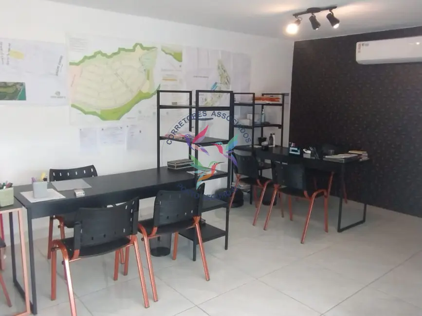 Sala Comercial para alugar, 40m2 em Centro, Porto Seguro - BA - imagem 4 Foto 4 de Sala Comercial para alugar, 40m2 em Centro, Porto Seguro - BA