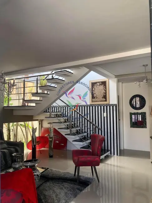 Foto 1 de Casa com 3 quartos à venda, 185m2 em Porto Seguro - BA
