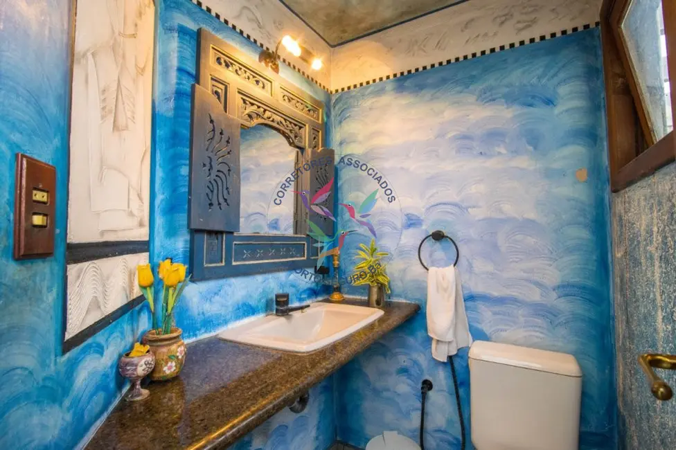 Foto 9 de Casa com 4 quartos à venda, 374m2 em Porto Seguro - BA